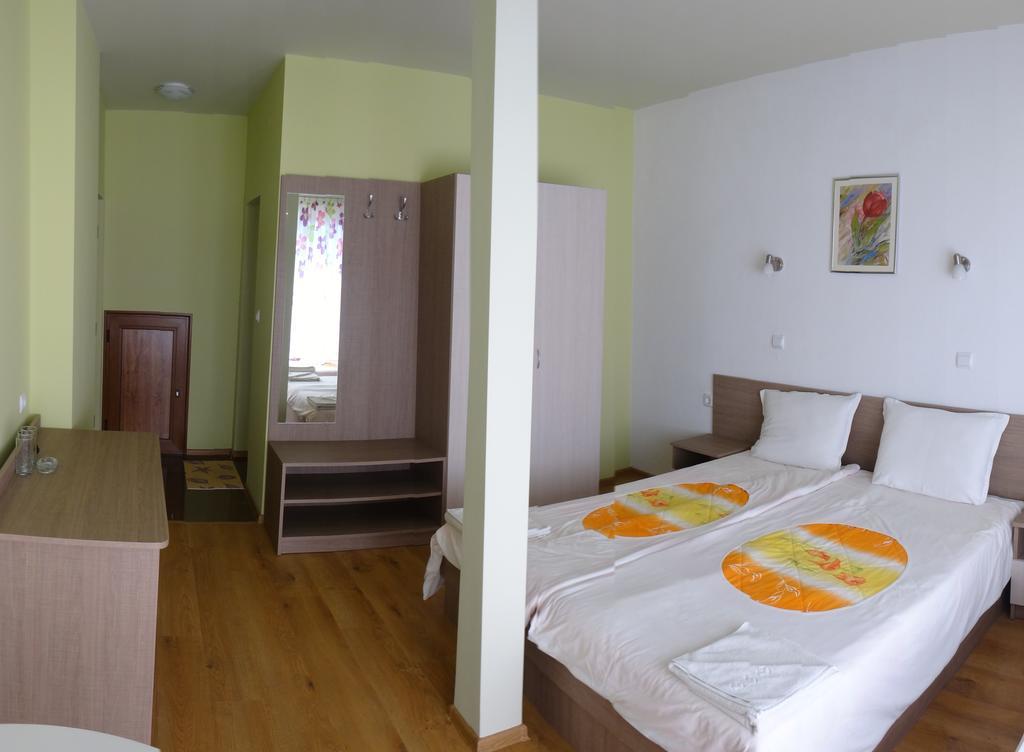 Guest House Rosa Kiten  Room photo